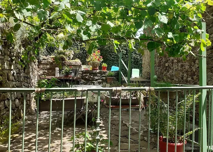 Дом отдыха Maison Avec Jardin